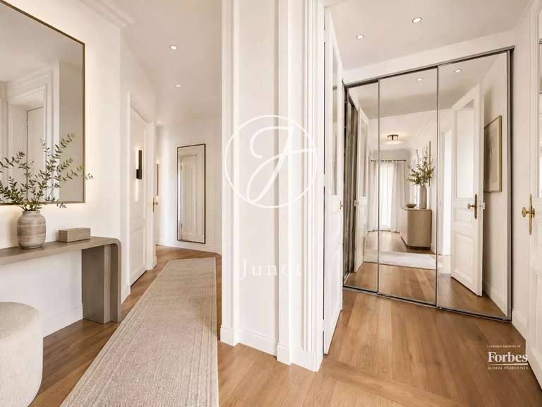 Appartement Neuilly-sur-Seine - 3 chambres - 124m²