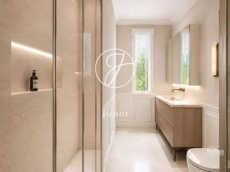 Appartement Neuilly-sur-Seine - 3 chambres - 124m²