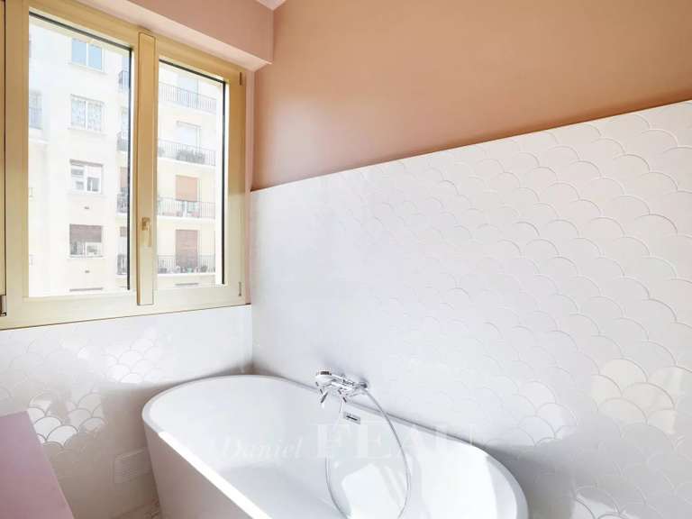 Apartment Neuilly-sur-Seine - 3 bedrooms - 162m²