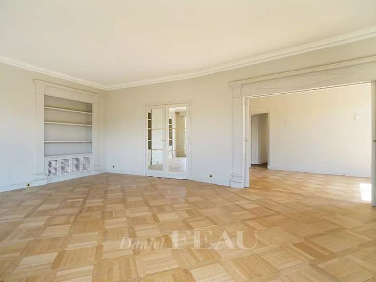 Apartment Neuilly-sur-Seine - 3 bedrooms - 162m²