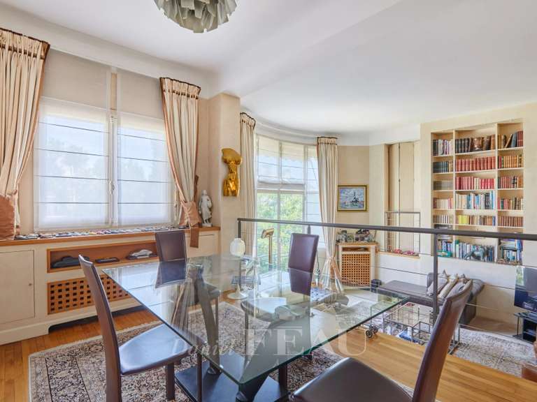 Appartement Neuilly-sur-Seine - 2 chambres - 88m²