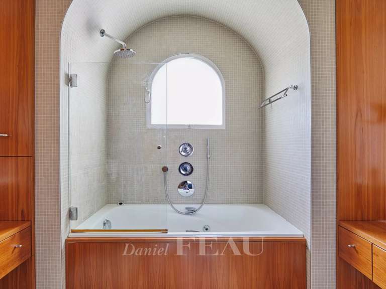 Appartement Neuilly-sur-Seine - 2 chambres - 88m²