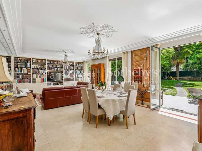 Appartement Neuilly-sur-Seine - 5 chambres - 181m²