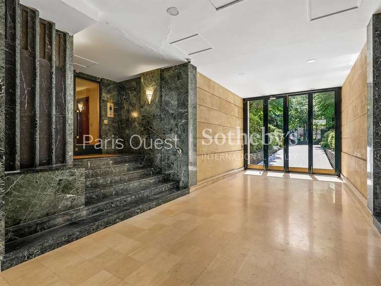 Appartement Neuilly-sur-Seine - 5 chambres - 181m²