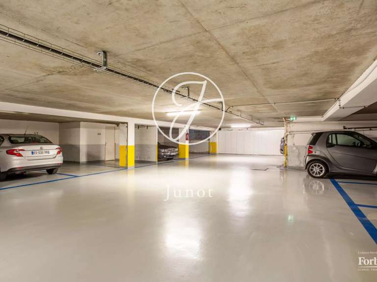 Apartment Neuilly-sur-Seine - 4 bedrooms - 154m²