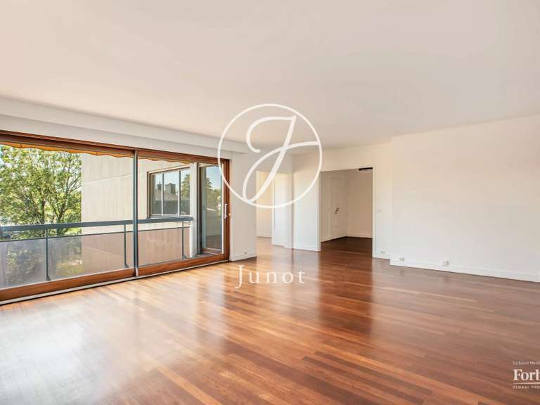 Apartment Neuilly-sur-Seine - 4 bedrooms - 154m²