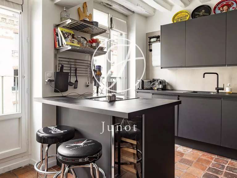 Apartment Neuilly-sur-Seine - 4 bedrooms - 129m²