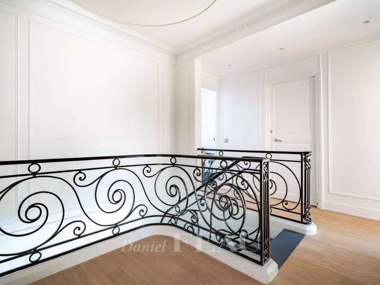 Appartement Neuilly-sur-Seine - 5 chambres - 260m²