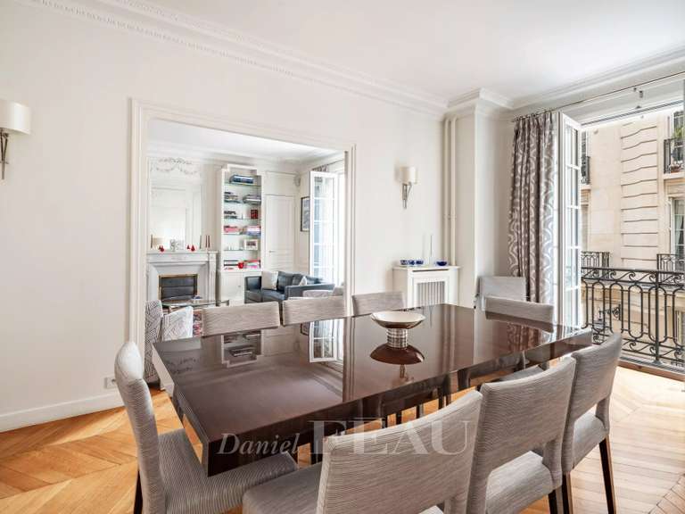 Appartement Neuilly-sur-Seine - 2 chambres - 120m²