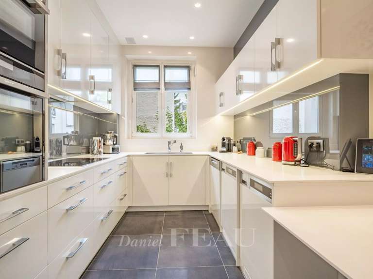 Appartement Neuilly-sur-Seine - 2 chambres - 120m²