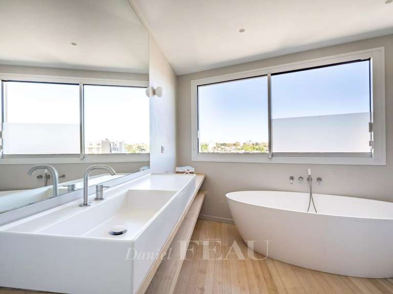 Appartement Neuilly-sur-Seine - 3 chambres - 208m²