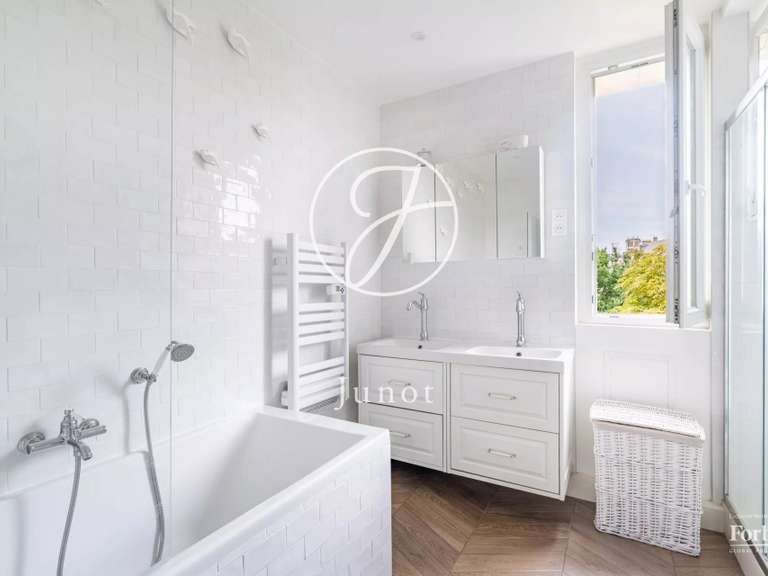 Appartement Neuilly-sur-Seine - 4 chambres - 146m²