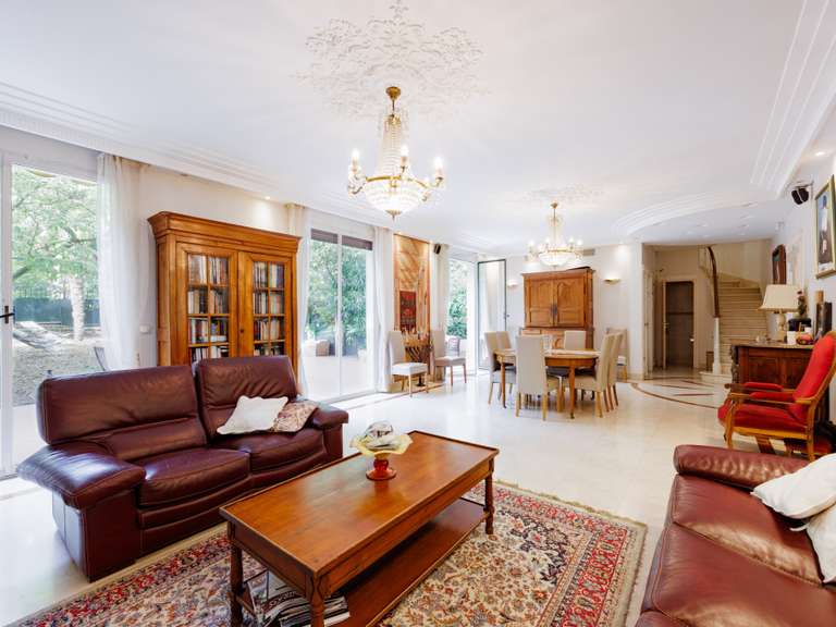 Appartement Neuilly-sur-Seine - 5 chambres - 181m²