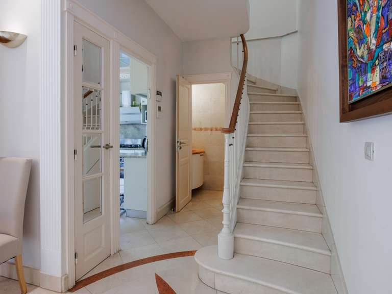 Appartement Neuilly-sur-Seine - 5 chambres - 181m²