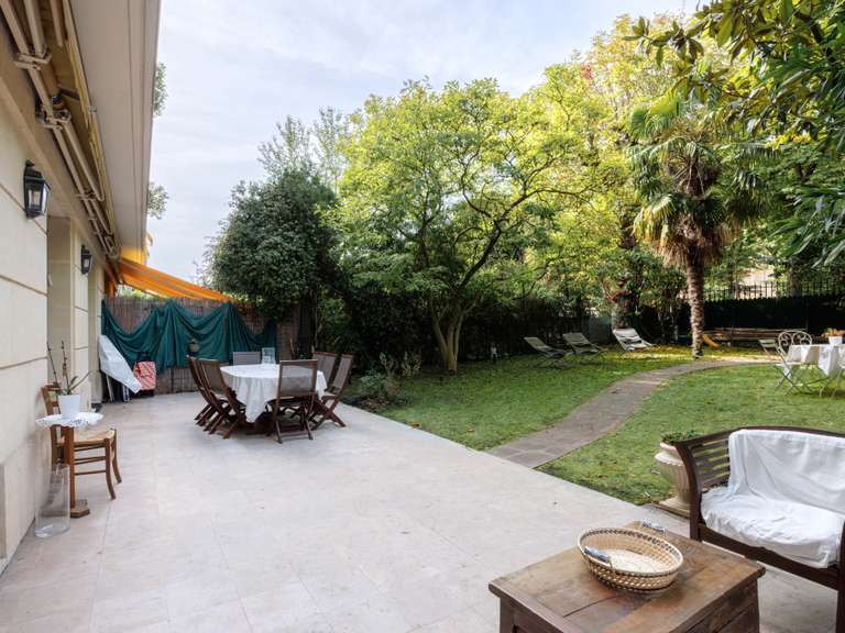 Appartement Neuilly-sur-Seine - 5 chambres - 181m²