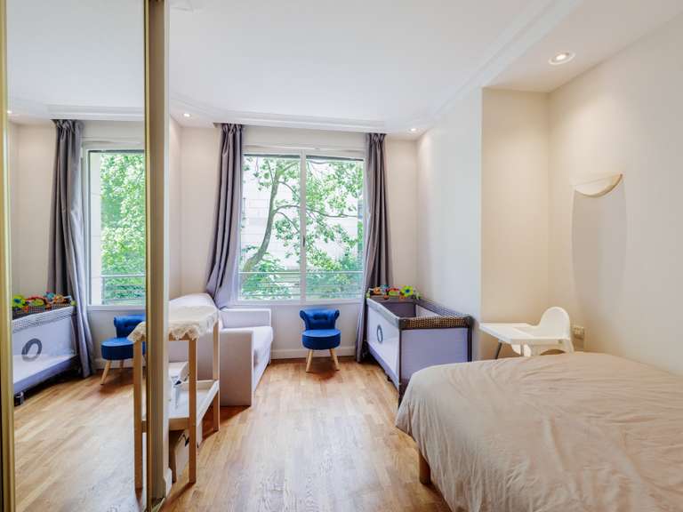 Appartement Neuilly-sur-Seine - 5 chambres - 181m²