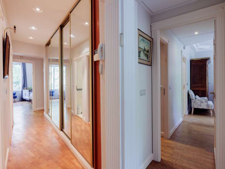 Appartement Neuilly-sur-Seine - 5 chambres - 181m²