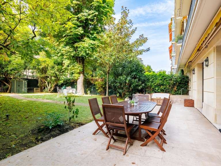 Appartement Neuilly-sur-Seine - 5 chambres - 181m²