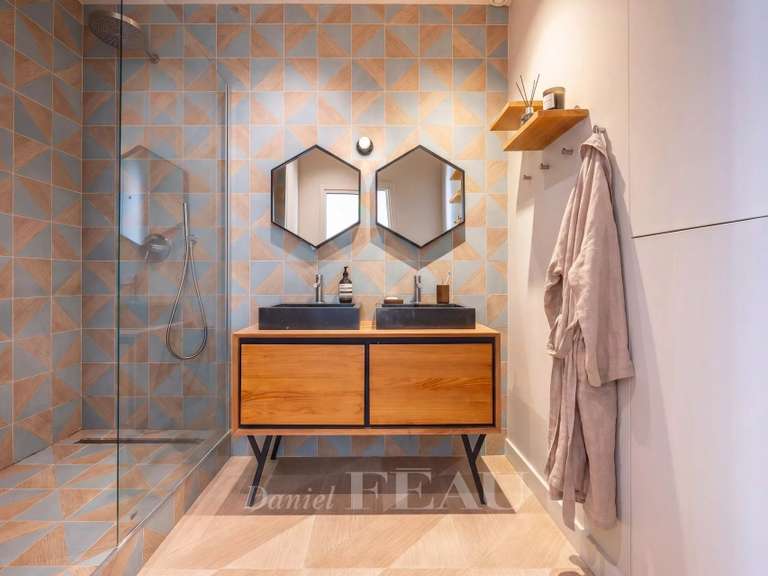 Appartement Neuilly-sur-Seine - 5 chambres - 185m²