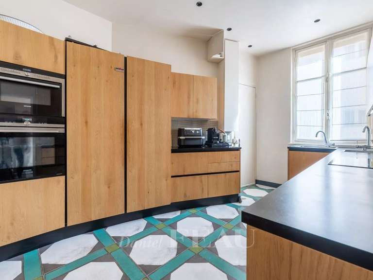 Appartement Neuilly-sur-Seine - 5 chambres - 185m²