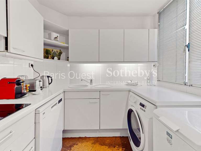 Apartment Neuilly-sur-Seine - 2 bedrooms - 106m²