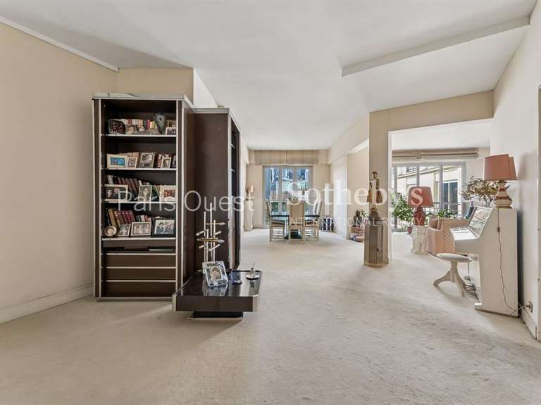 Apartment Neuilly-sur-Seine - 2 bedrooms - 106m²