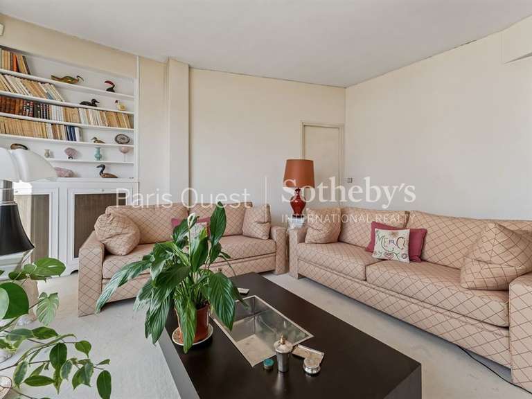 Apartment Neuilly-sur-Seine - 2 bedrooms - 106m²
