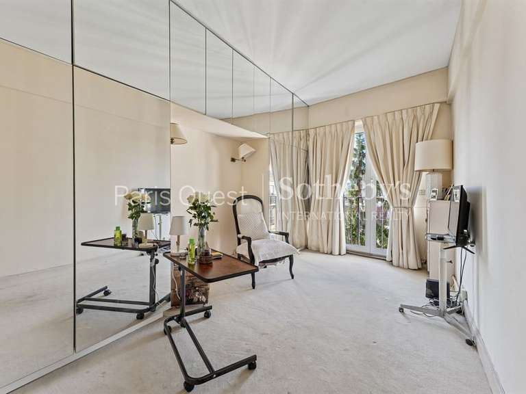 Apartment Neuilly-sur-Seine - 2 bedrooms - 106m²