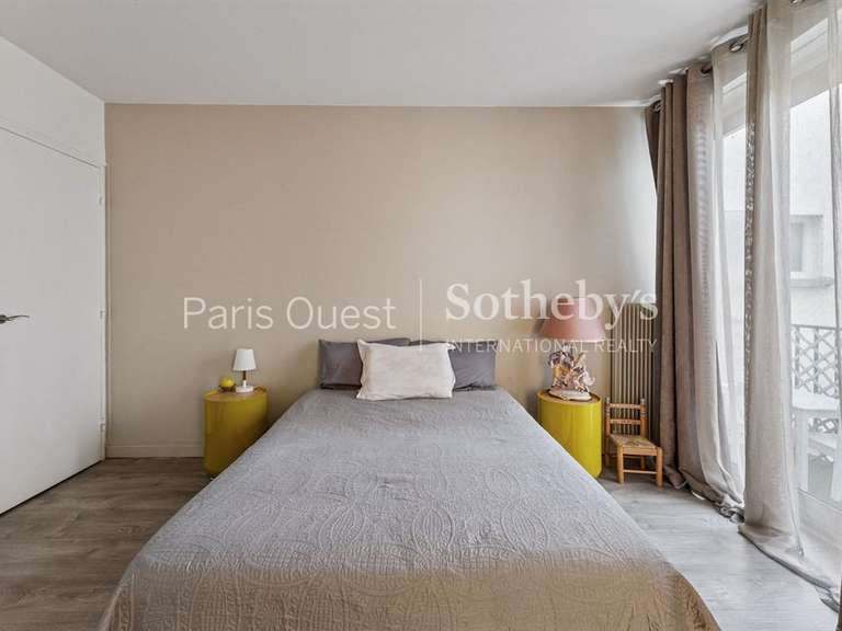 Apartment Neuilly-sur-Seine - 2 bedrooms - 106m²