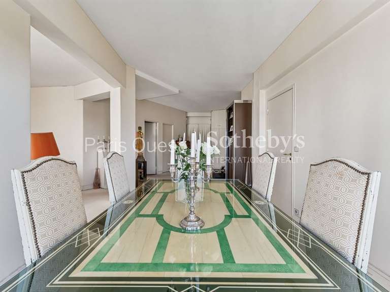 Apartment Neuilly-sur-Seine - 2 bedrooms - 106m²