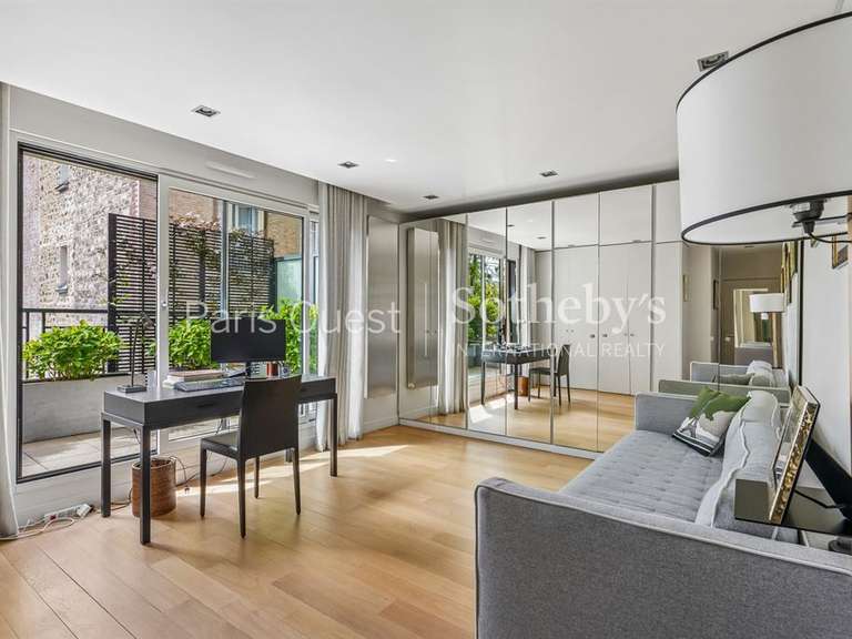 Apartment Neuilly-sur-Seine - 2 bedrooms - 164m²