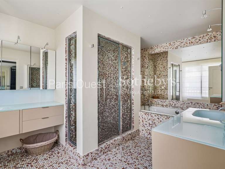 Apartment Neuilly-sur-Seine - 2 bedrooms - 164m²