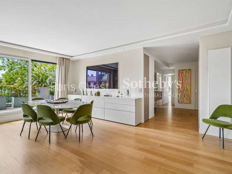 Apartment Neuilly-sur-Seine - 2 bedrooms - 164m²