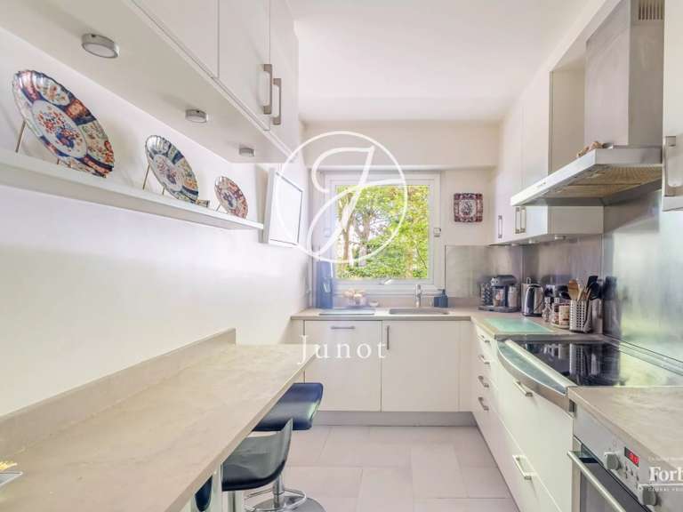 Appartement Neuilly-sur-Seine - 3 chambres - 158m²
