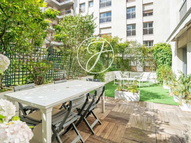 Appartement Neuilly-sur-Seine - 3 chambres - 158m²