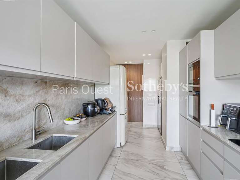 Appartement Neuilly-sur-Seine - 3 chambres - 163m²