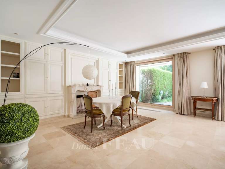 Appartement Neuilly-sur-Seine - 4 chambres - 214m²
