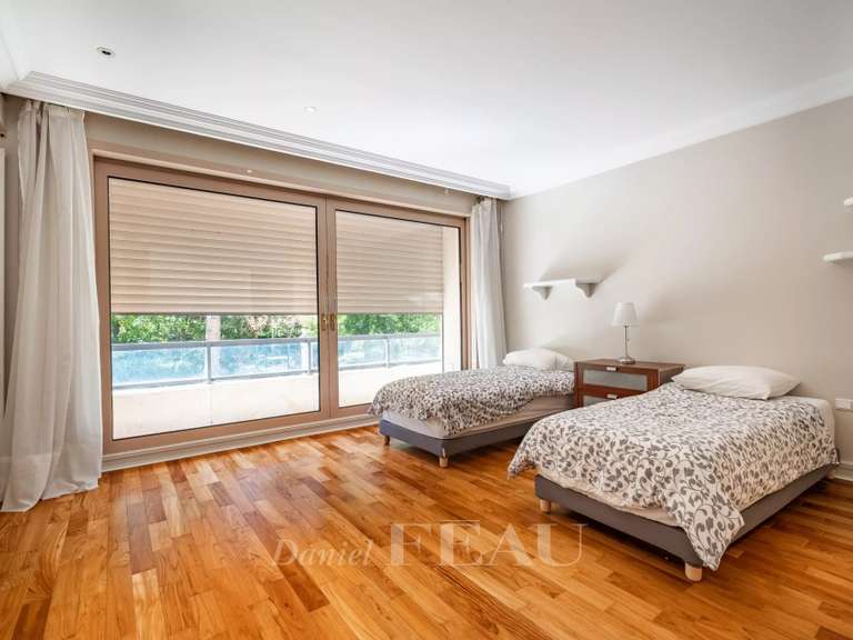 Appartement Neuilly-sur-Seine - 4 chambres - 214m²