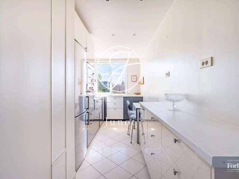 Appartement Neuilly-sur-Seine - 2 chambres - 90m²