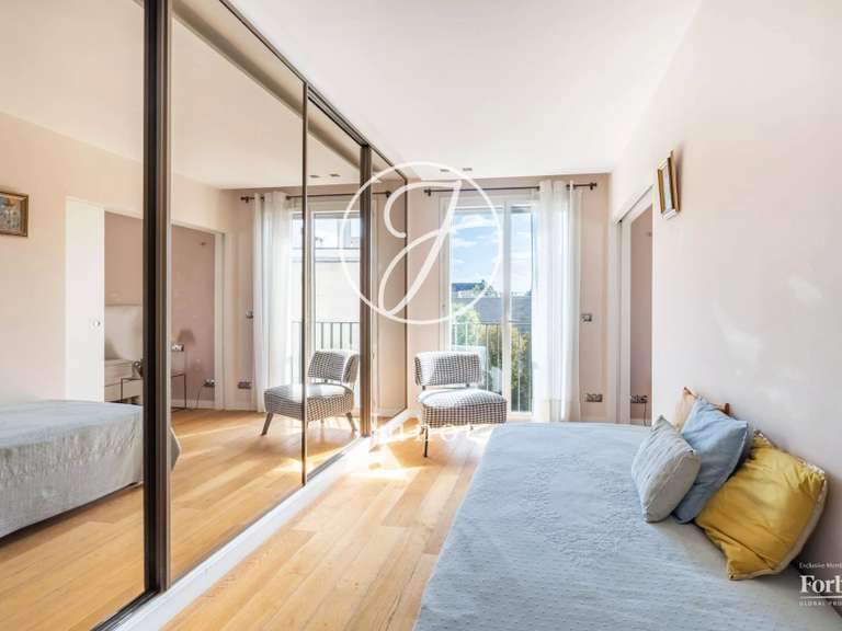 Appartement Neuilly-sur-Seine - 2 chambres - 90m²