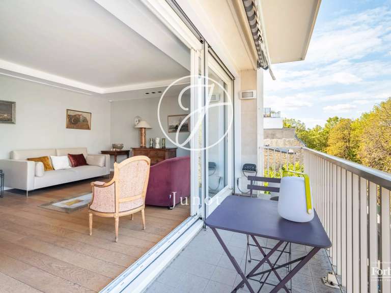 Appartement Neuilly-sur-Seine - 2 chambres - 90m²
