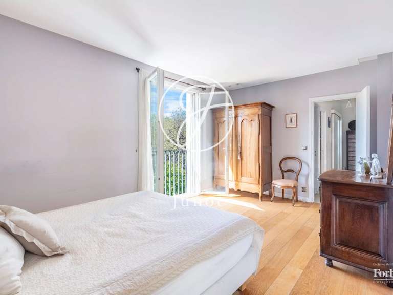 Appartement Neuilly-sur-Seine - 2 chambres - 90m²