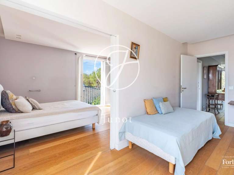 Appartement Neuilly-sur-Seine - 2 chambres - 90m²