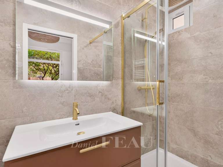 Appartement Neuilly-sur-Seine - 3 chambres - 81m²