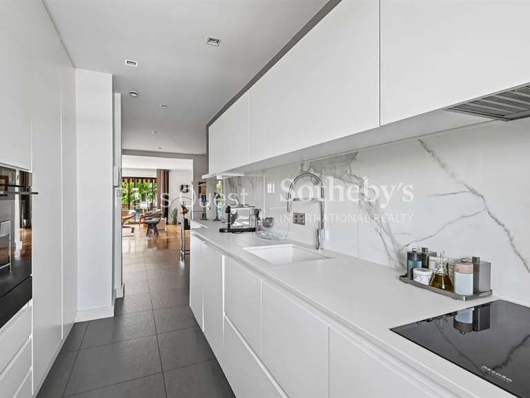 Appartement Neuilly-sur-Seine - 3 chambres - 150m²