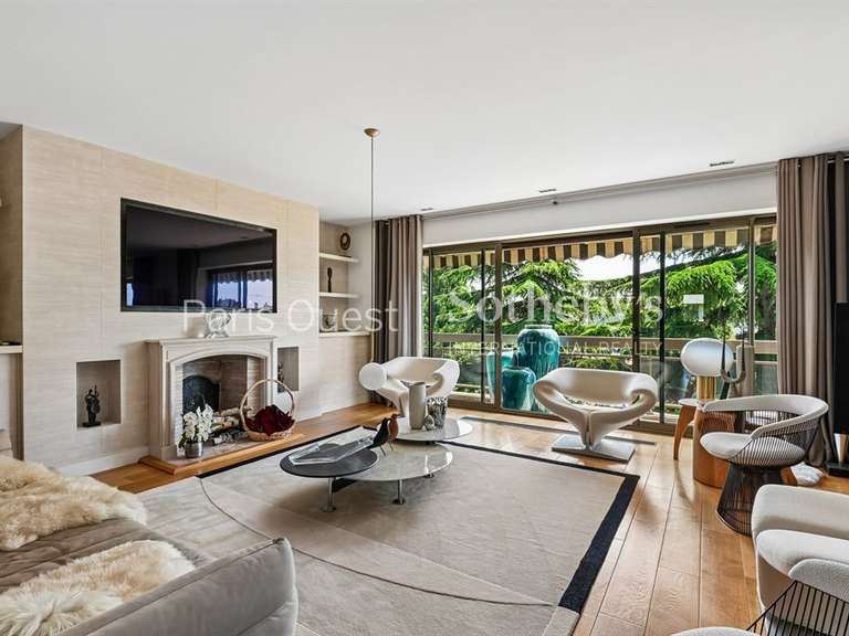 Appartement Neuilly-sur-Seine - 3 chambres - 150m²