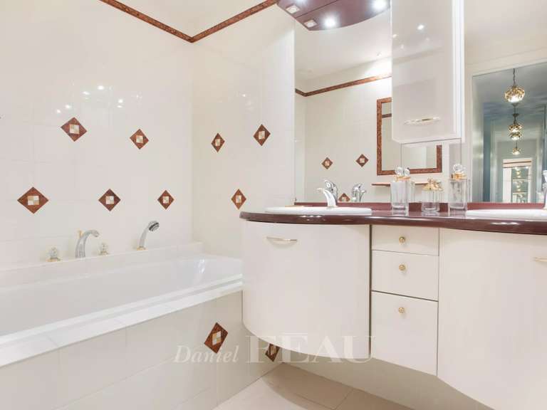 Appartement Neuilly-sur-Seine - 2 chambres - 87m²
