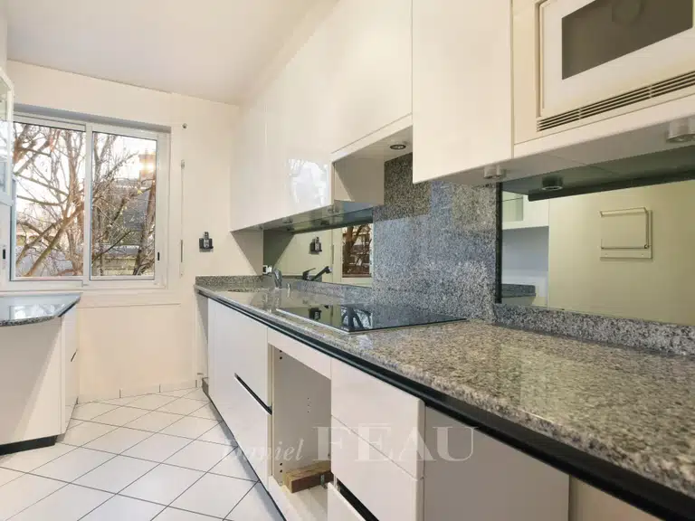 Appartement Neuilly-sur-Seine - 2 chambres - 87m²