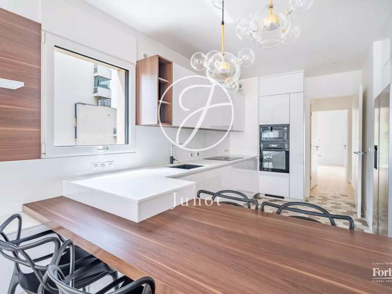 Appartement Neuilly-sur-Seine - 3 chambres - 80m²