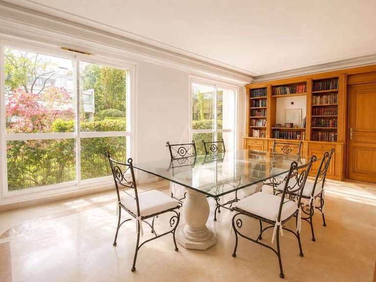 Apartment Neuilly-sur-Seine - 4 bedrooms